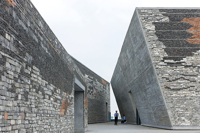ShuPritzker4 ShuPritzker4 Chinese Architect Wang Shu Wins The Prestigious 2012 Pritzker Prize For Achievement In Architecture