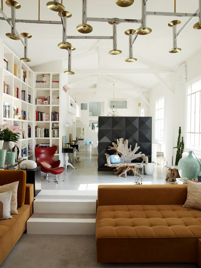 Diane von Fürstenberg Creative Director Transforms 1800s Paris Circus School Into Surreal Loft Mispelaere3 Diane von Fürstenberg Creative Director Transforms 1800s Paris Circus School Into Surreal Loft