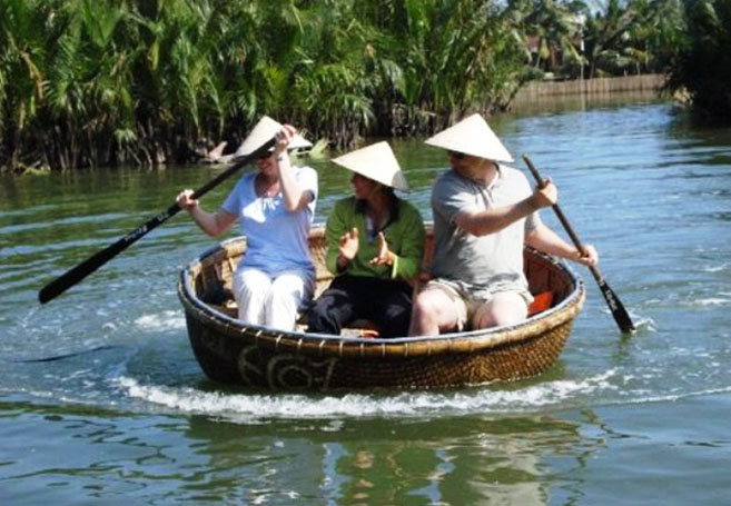 The spinning round bamboo boats of Vietnam