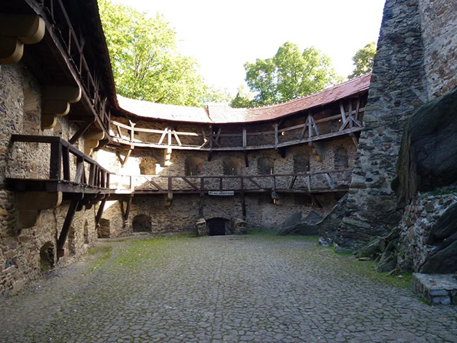 College of Wizardry in Poland Castle just like Hogwarts in Harry Potter