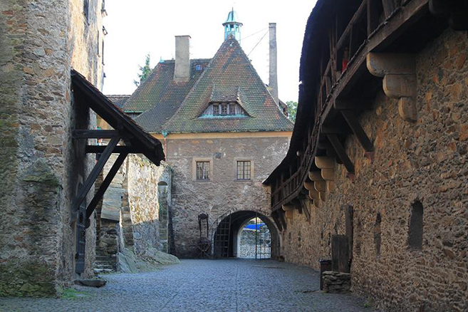 College of Wizardry in Poland Castle just like Hogwarts in Harry Potter