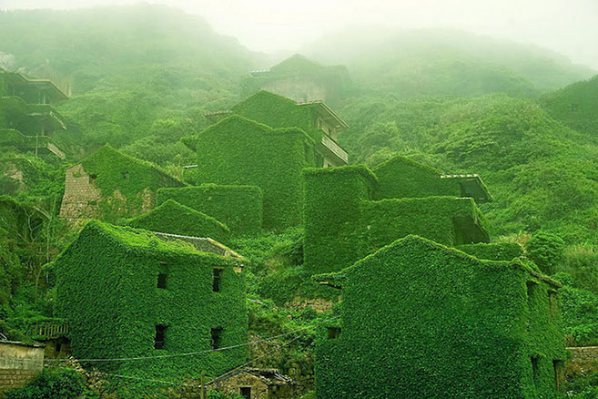 The abandoned Chinese fishing village of Houtou Wan on Gouqi Island