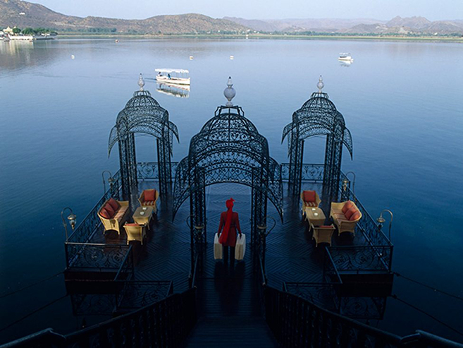 The Taj Lake Palace on Lake Pichola looking out over Udaipur, India