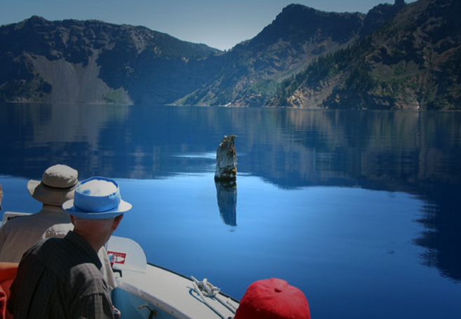 ajab-jankari-the-old-man-crater-lake