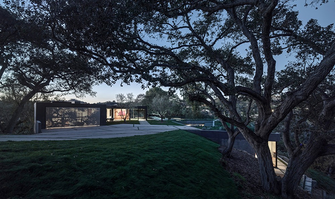 Walker Workshop's Magnificent Oak Pass House in Beverly Hills