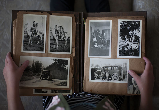 Revive Your Old Family Photos With These 7 Tips